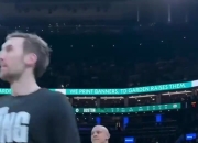 开云体育平台APP-包含凯尔特人碾压快船，瓦兰丘纳斯统治全场的词条