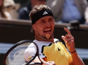 开云体育官方网站-包含法网险胜戴维斯杯，兹维列夫高光表现的词条