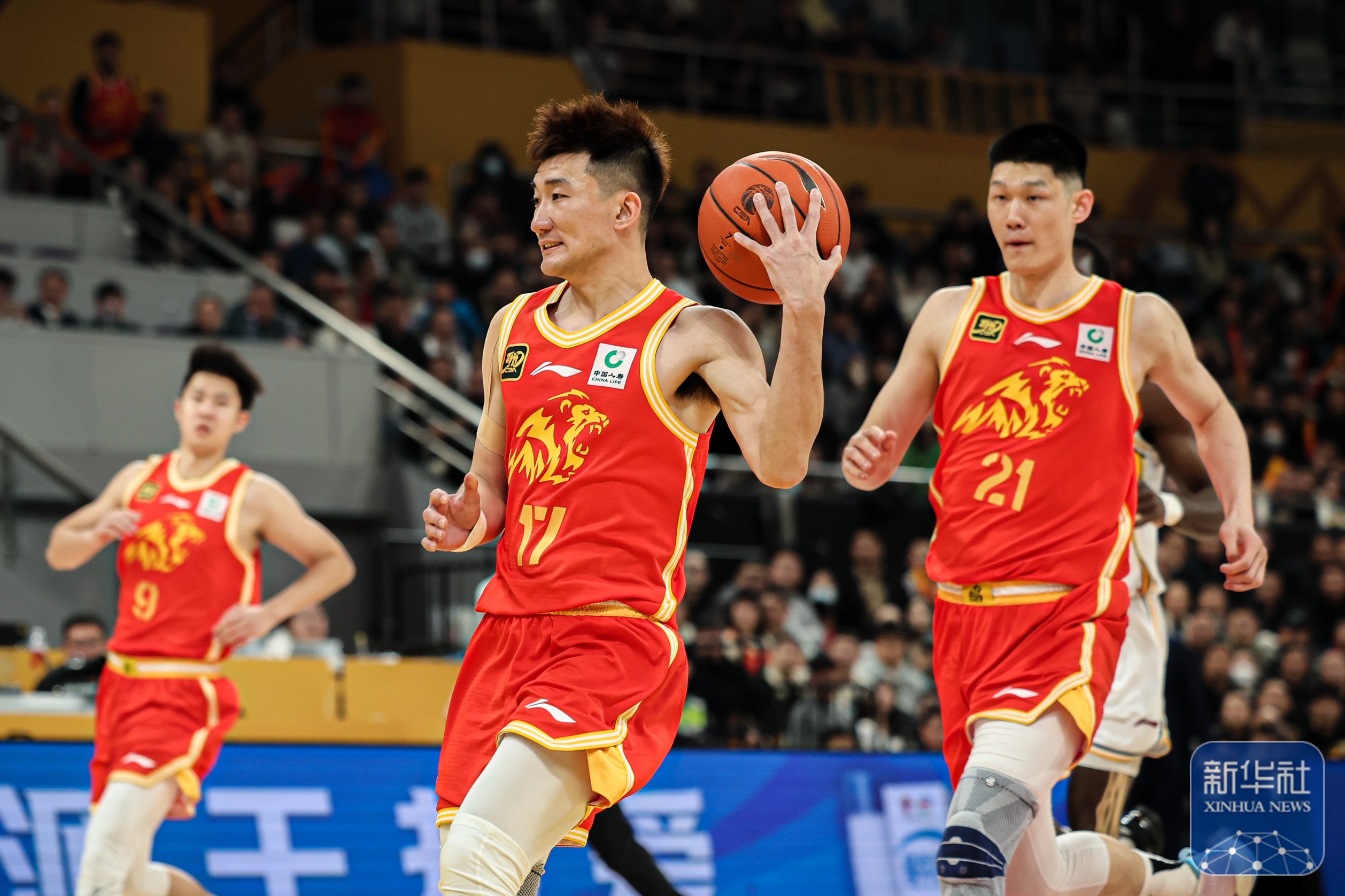 关于精彩纷呈！比赛中的惊心动魄的信息