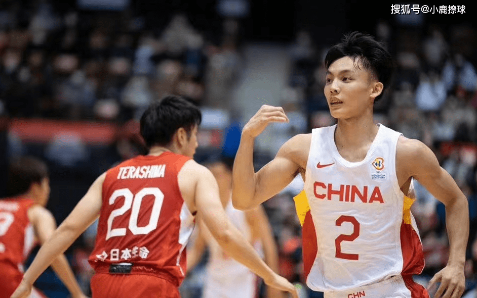 大理男篮大获全胜,登上领先位置 大理男篮大获全胜,登上领先位置