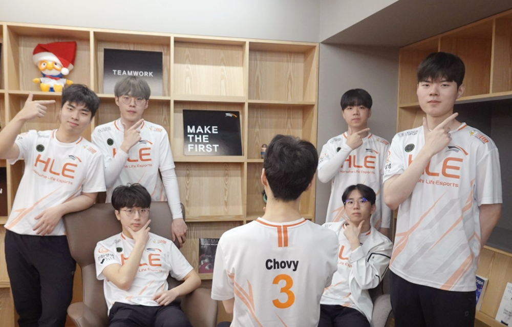 FNC翻盘G2,Chovy成为全场焦点成都决赛之夜3:2(伦敦) FNC翻盘G2,Chovy成为全场焦点成都决赛之夜3:2(伦敦)