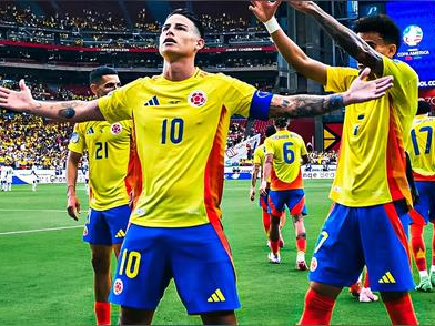 哥伦比亚队在比赛中击败对手，晋级半决赛