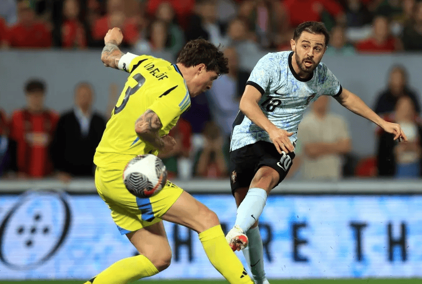 包含汉堡球队实现两连胜，朝着成功迈进的词条