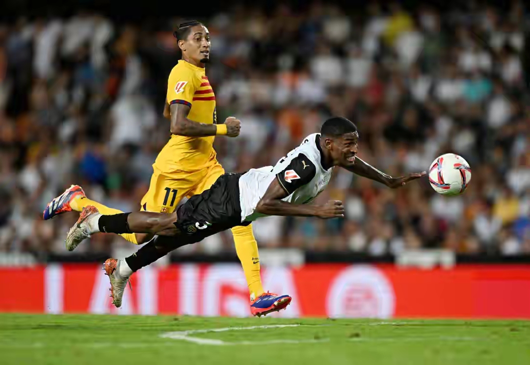 瓦伦西亚取得反弹，结束连败