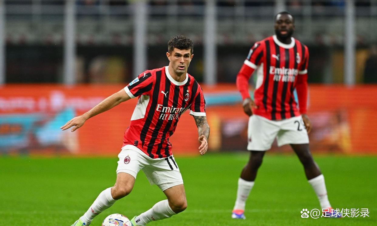 包含AC米兰后卫防守坚决：稳固后防成为球队利器的词条