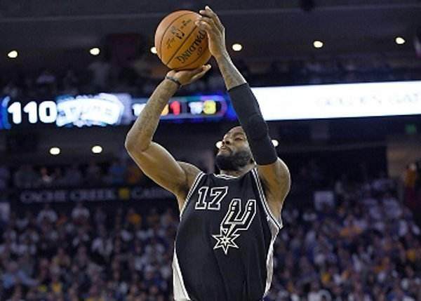 阿根廷男篮逆转马刺，西蒙斯高光表现的简单介绍