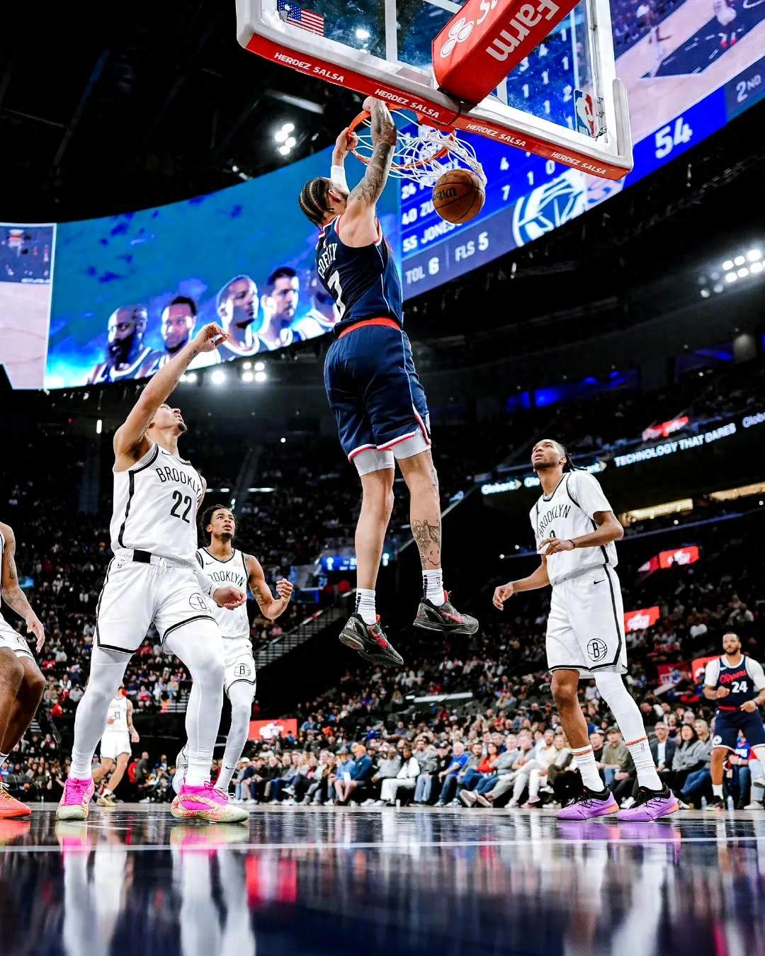 关于快船绝地反击爵士，哈登关键制胜的信息