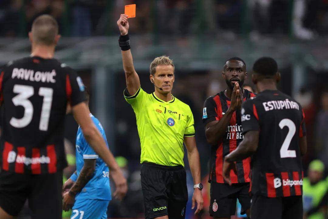 包含那不勒斯逆转国际米兰，莫德里奇制霸全场的词条