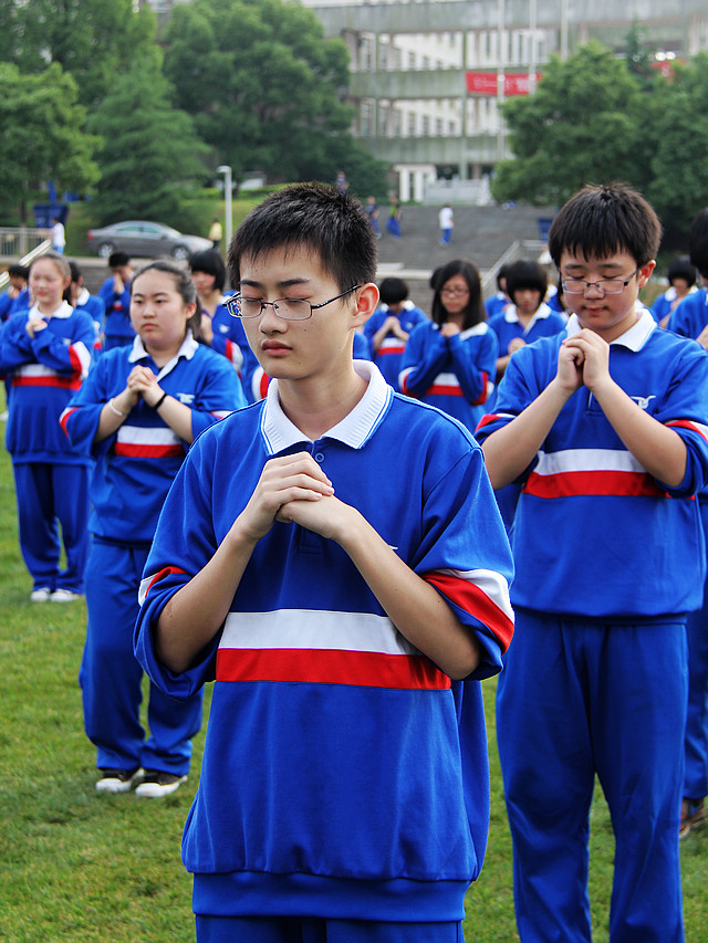 冷静与激情交织!体操完美收官的简单介绍 冷静与激情交织!体操完美收官的简单介绍
