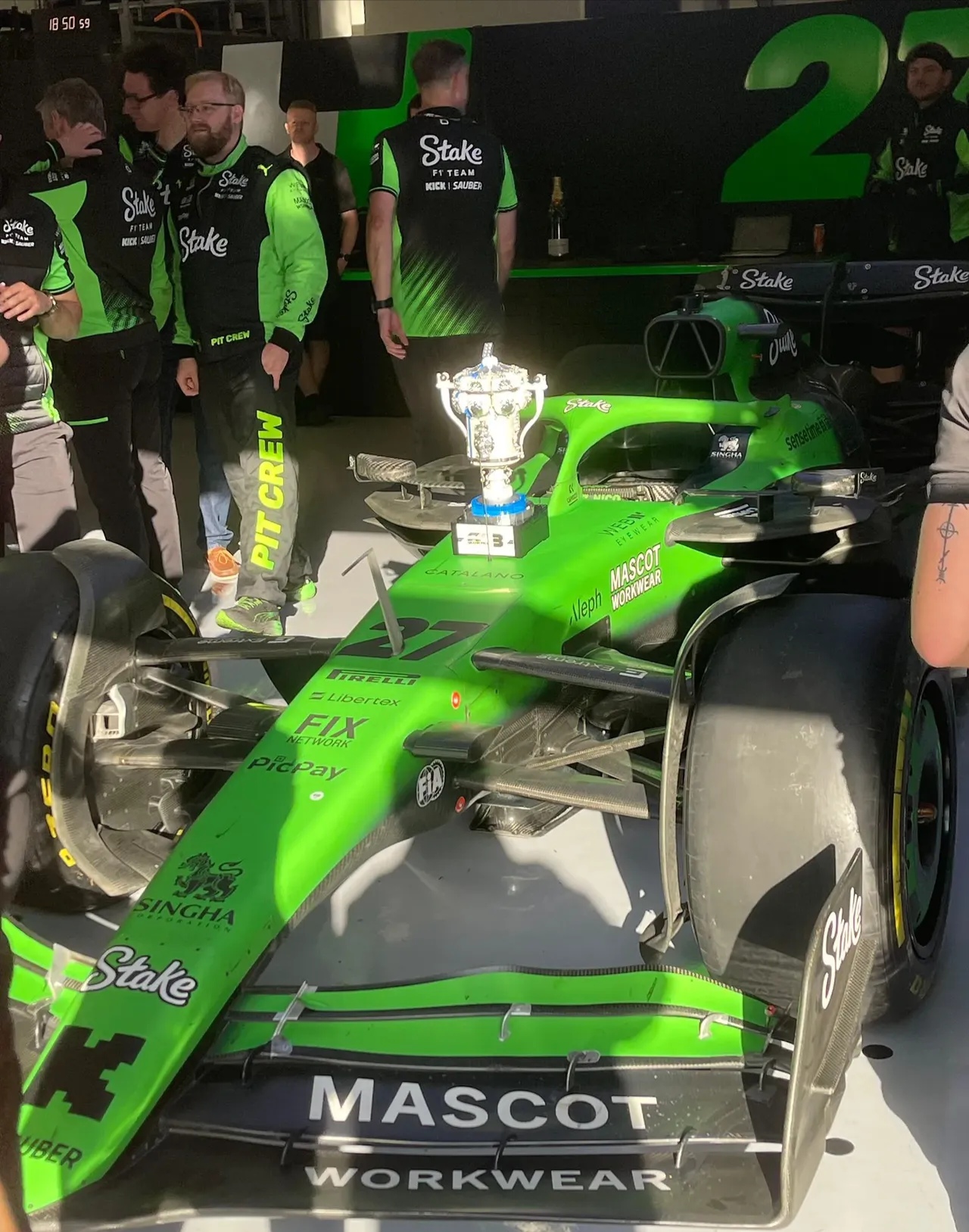 索伯车队险胜雷诺车队，汉密尔顿刷新纪录的简单介绍