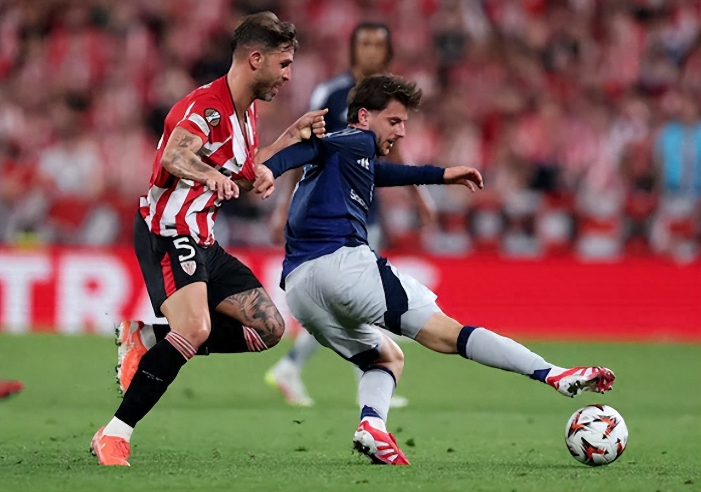 哥伦比亚鏖战摩洛哥，拉什福德关键制胜